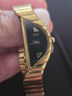 Seiko Gold-Tone Black Dial Quartz Ladies Watch